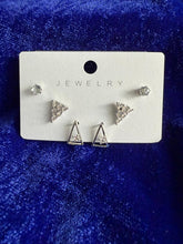 Ear stud set