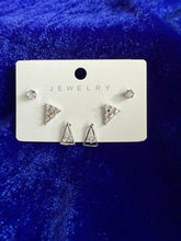 Ear stud set