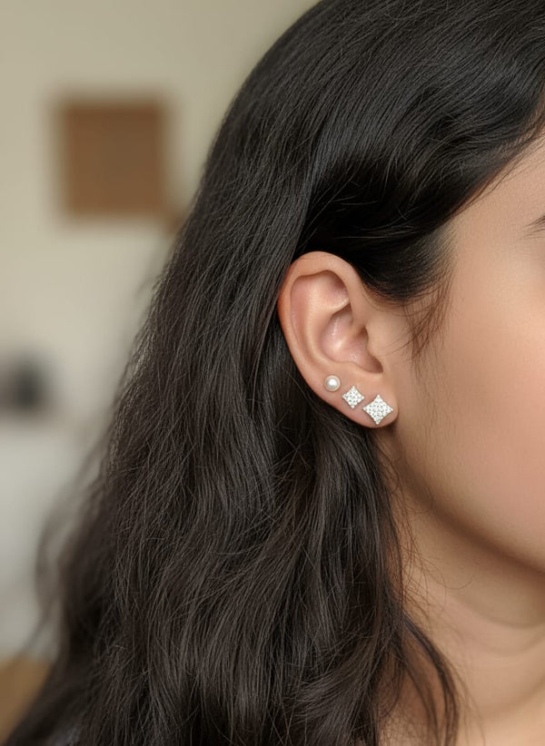 Trendy ear stud set of three.