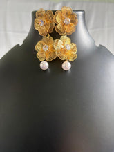 Gold floral pearl korean earring stud