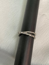 Infinity beauty finger ring